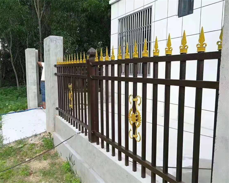 昆明自建房圍墻護(hù)欄